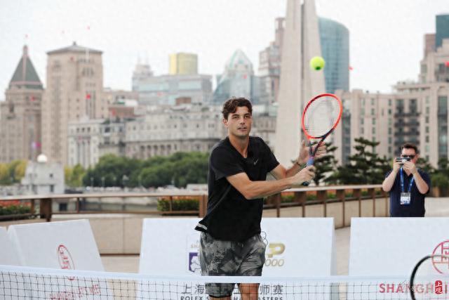 经验丰富的 经验丰富的