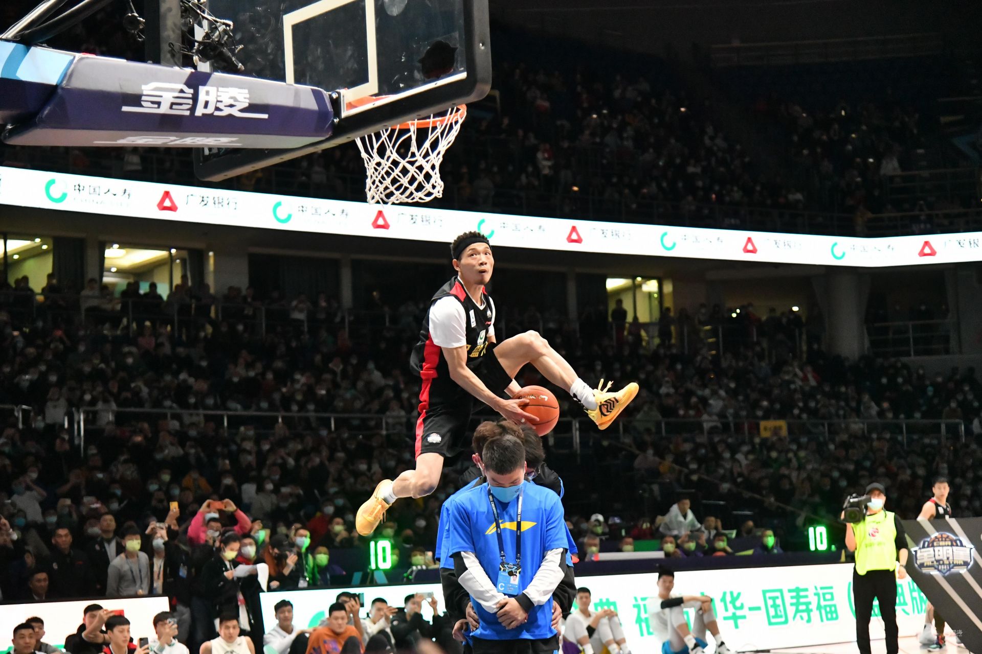 斯成长的 斯成长的